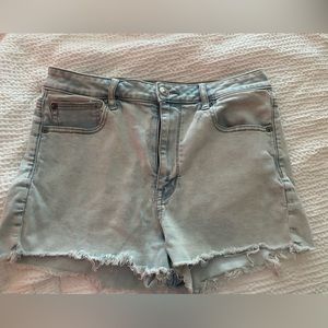 Light denim shorts